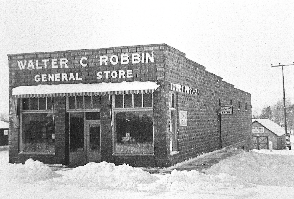 Bigfork Mercantile then Robbin General Store. Credit - Robbin Collection