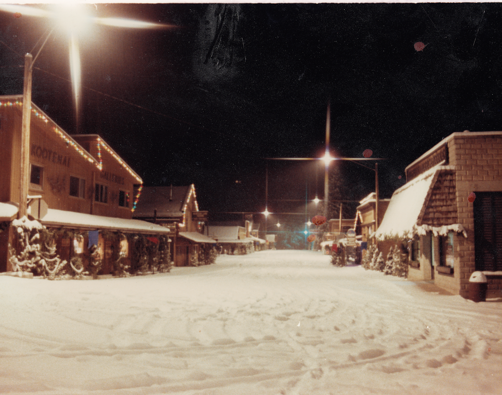 Downtown Bigfork at Christmas time in 1980s – Credit June Anderson Familky Collection