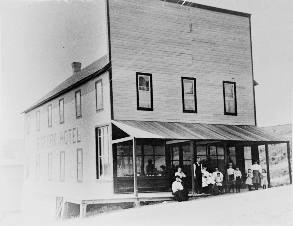 Bigfork Hotel around 1905. Credit - Lloyd Fagerland Collection